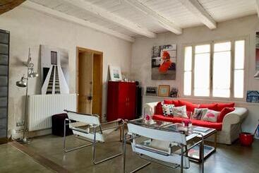تختخواب و صبحانه Maison Face Au Soleil