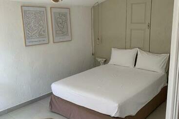 تختخواب و صبحانه Mas Saint Antoine   Chambres D Hôtes