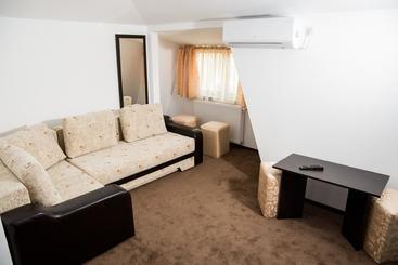 Hostel Karisma