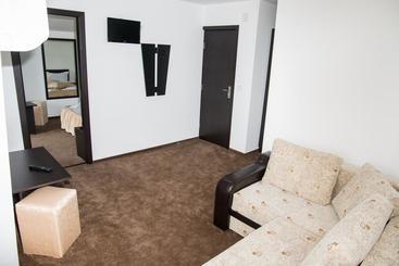 Hostel Karisma