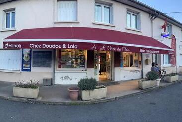 هتل A L Orée Du Bois