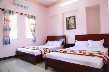 Ban Mai Hotel 66