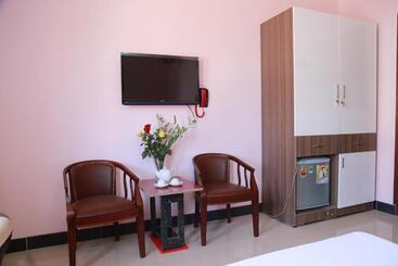 Ban Mai Hotel 66