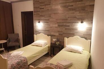 هتل Bizant Boutique