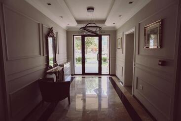 هتل C&c Residence
