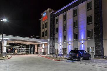 هتل Comfort Suites University