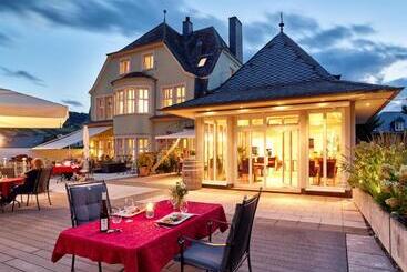 ホテル Gästehaus & Weingut Clüsserath Weiler