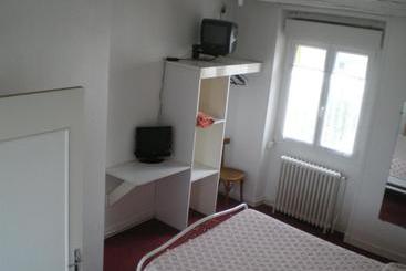 هتل Hôtel La Jetée Sud