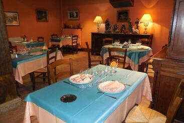 هتل Hôtel Le Lion D'or