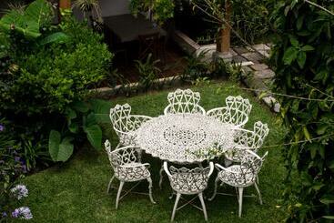 هتل Naif Boutique