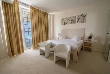 هتل Villa Eden Palace Au Lac