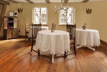 Stevenson House Bed And Breakfast