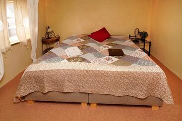 Stevenson House Bed And Breakfast