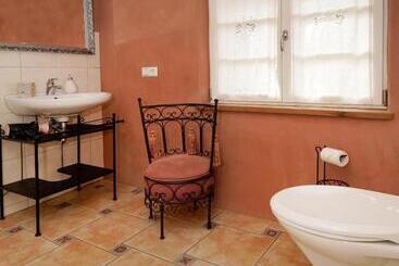 Stevenson House Bed And Breakfast