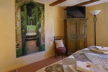 Stevenson House Bed And Breakfast