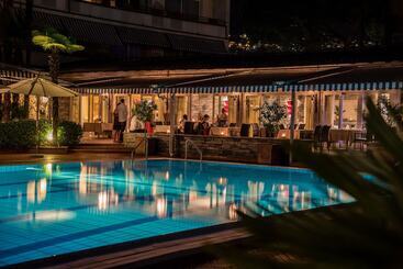 Villa Favorita   Parkhotel Delta