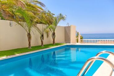 Aparthotel Ola Blanca