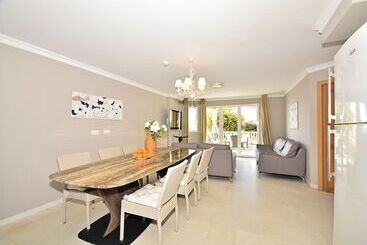 Aparthotel Ola Blanca