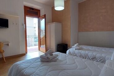 تختخواب و صبحانه Bel Sole Guest House