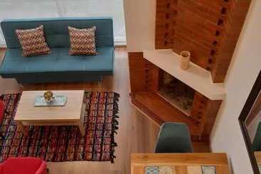 هتل 100 Wonderful House