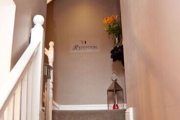 هتل 7 Boutique
