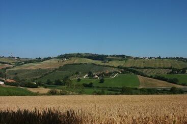 هتل A3passi Agriturismo Tra Gli Ulivi