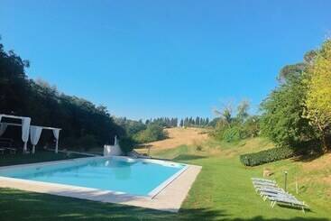 هتل Cascina De  Fagiolari