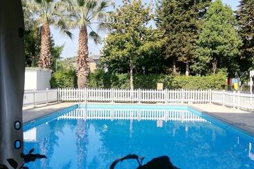 هتل Centro Vacanze Domus M.g