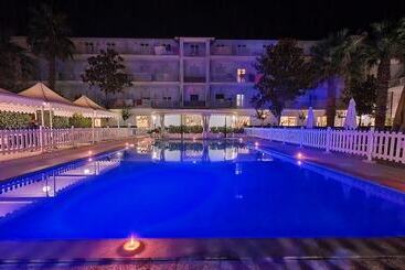 هتل Centro Vacanze Domus M.g