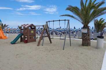 هتل Centro Vacanze Domus M.g