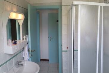 هتل Centro Vacanze Domus M.g