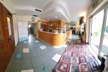 هتل Centro Vacanze Domus M.g