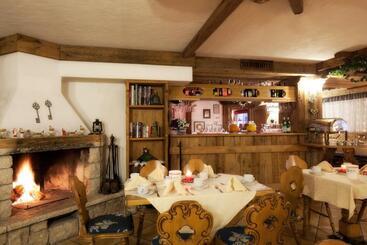 هتل Chalet Barbara