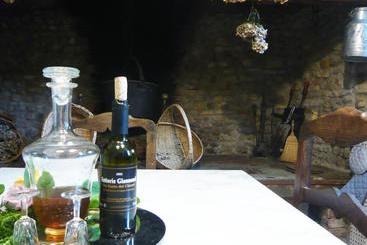 هتل Charming Villa Marcialla