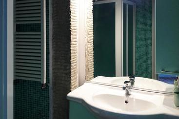 هتل Charming Villa Marcialla
