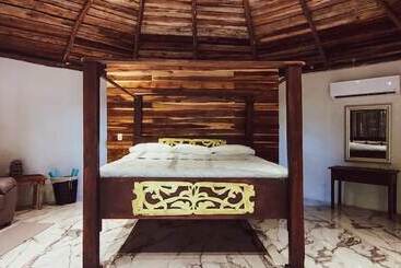 هتل Dreamsea Surf Camp