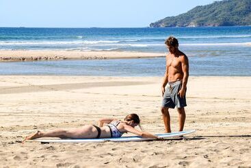 هتل Dreamsea Surf Camp