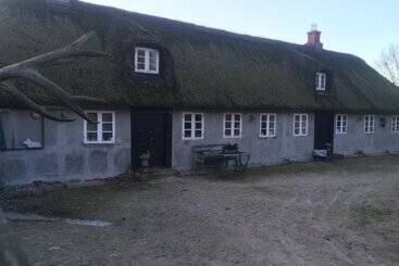 هتل Farm61
