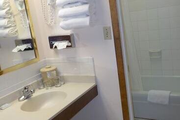 هتل Indian Hills Inn & Rv Park