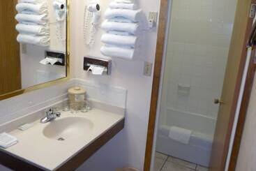 هتل Indian Hills Inn & Rv Park