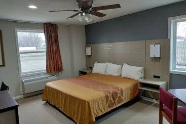 هتل Indian Hills Inn & Rv Park