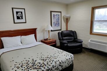 هتل Indian Hills Inn & Rv Park