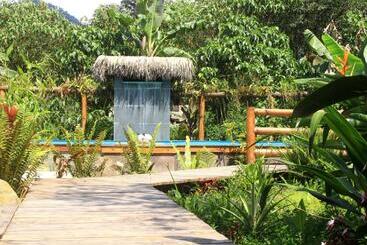 هتل La Bicok Ecolodge