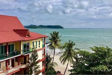هتل Melati Tanjong Beach Resort