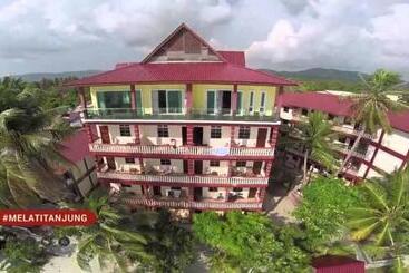 هتل Melati Tanjong Beach Resort