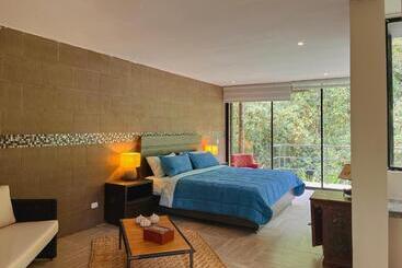 هتل Mindo Garden Lodge And Wildlife Reserve