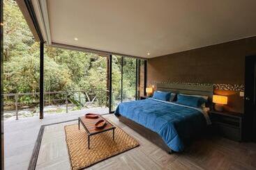 هتل Mindo Garden Lodge And Wildlife Reserve