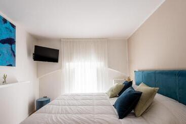 هتل Moncada Suites & Apartments