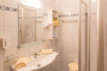 هتل Apartpension Kristall