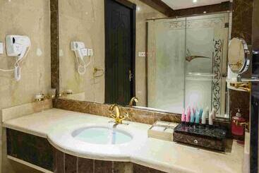 Rest Night Hotel Serviced Apartments  Alhamra